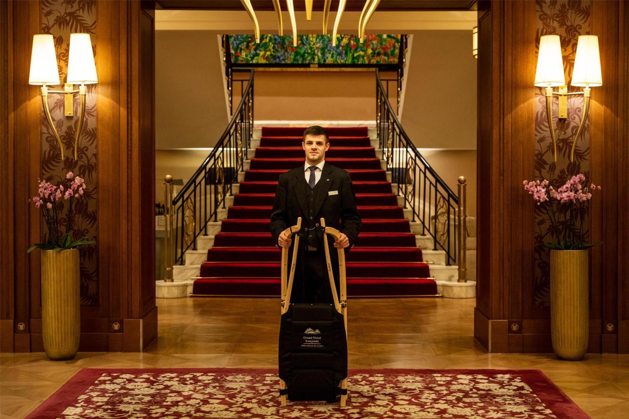 Grand Hotel Kempinski High Tatras Strbske Pleso Luaran gambar
